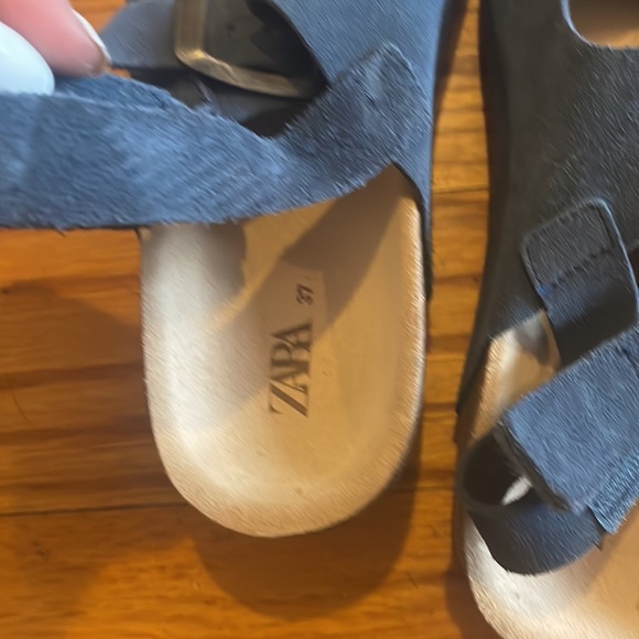 Little boys sandals - Picture 2 of 5